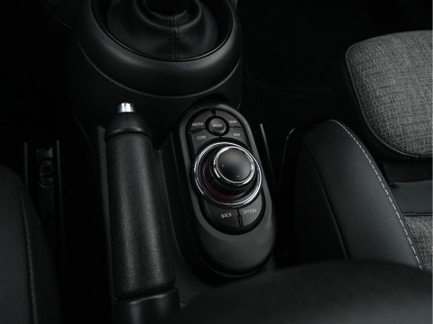 MINI 3-deurs 1.5 One Business Edition (INCL-BTW) Aut. *LEATHER-FABRIC | FULL-LED | NAVI-FULLMAP | SPORTSEATS | AMBIENTLIGHT | DIGI-COCKPIT | PRIVACY-GLASS | DAB+ | ECC | PDC | UNION-JACK LED |  CRUISE | CAMERA | KEYLESS | 16''ALU