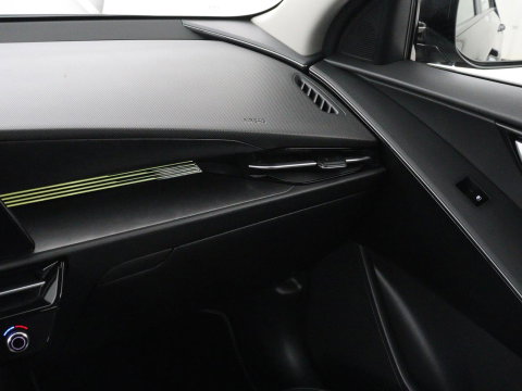 Kia Niro EV DynamicLine 64.8 kWh | Adaptive cruise | SOH 96,9% | Half leder | Carplay | Full LED | Keyless | Sfeerverlichting | File Assistent | Camera | Navigatie | Parkeerhulp | Climate control
