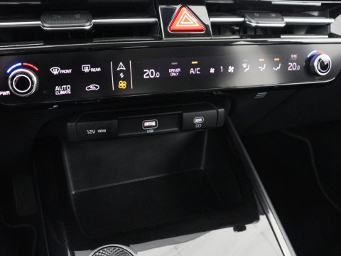 Kia Niro EV DynamicLine 64.8 kWh | Adaptive cruise | SOH 96,9% | Half leder | Carplay | Full LED | Keyless | Sfeerverlichting | File Assistent | Camera | Navigatie | Parkeerhulp | Climate control