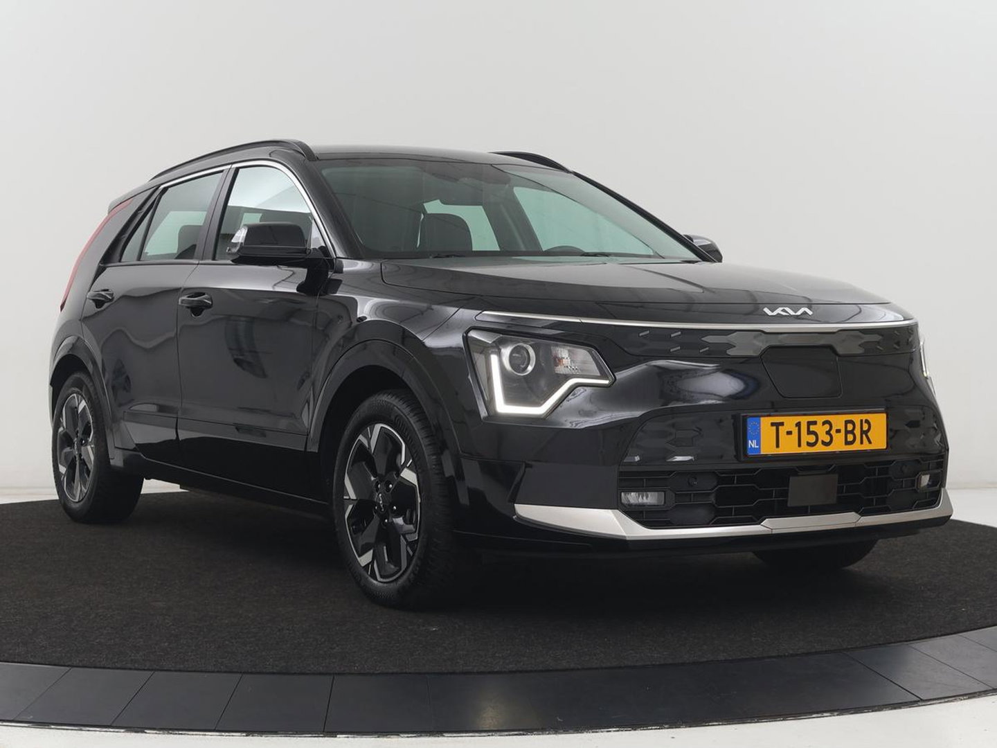 Kia Niro EV DynamicLine 64.8 kWh | Adaptive cruise | SOH 96,9% | Half leder | Carplay | Full LED | Keyless | Sfeerverlichting | File Assistent | Camera | Navigatie | Parkeerhulp | Climate control