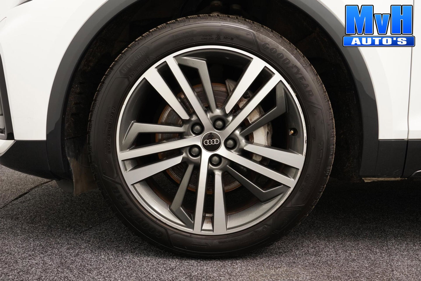 Audi Q5 50 TFSI e S Ed.|LUCHTVERING|RS-ZETELS|MATRIX|PANO|SOH86%