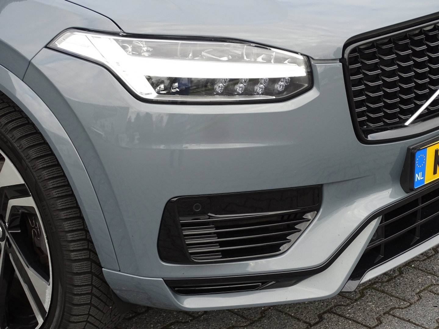 Volvo XC90 T8 455 PK Plus Dark AWD / 2023 / Harman Kardon / Pano / 7 Pers