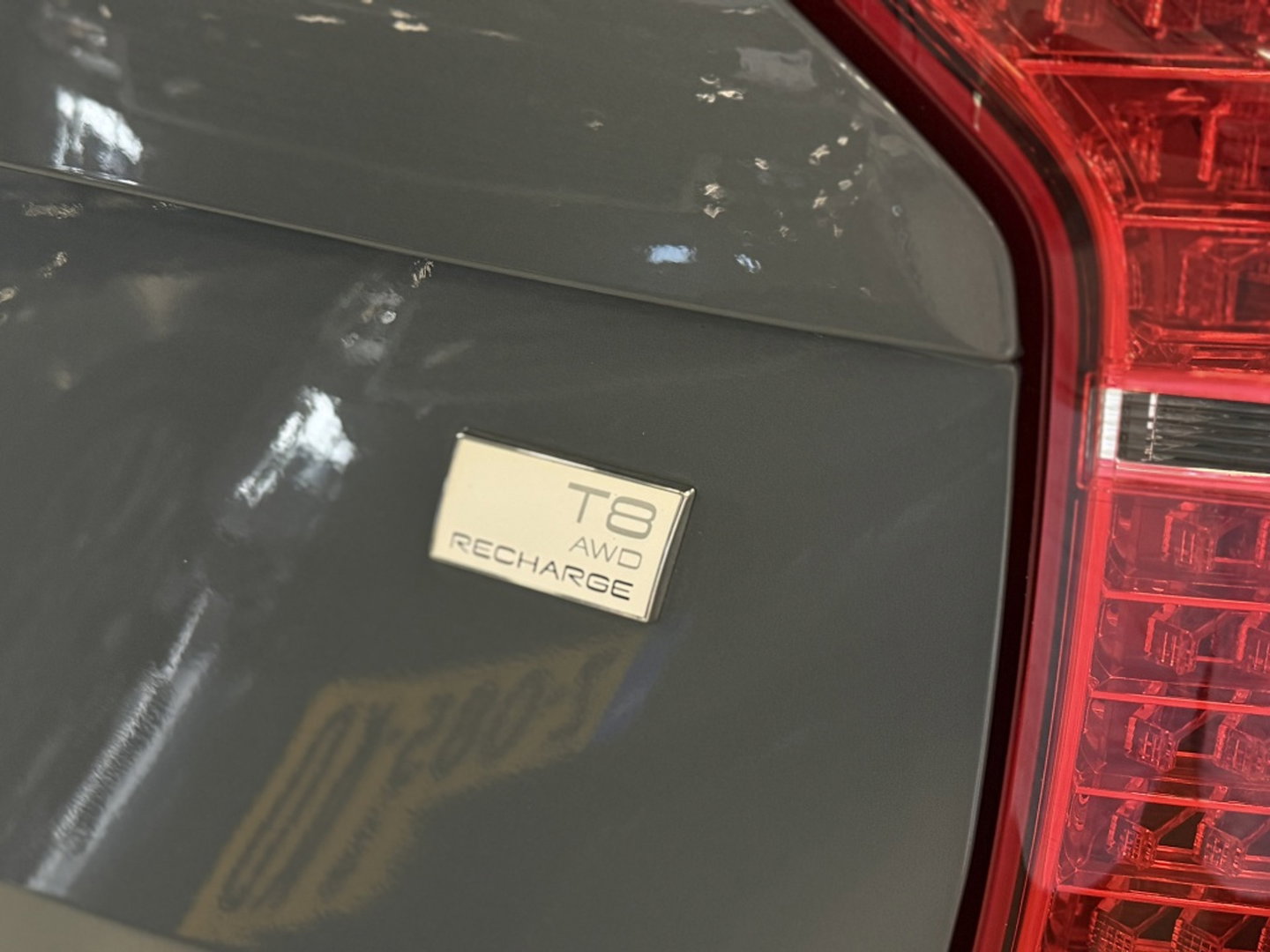 Volvo XC90 T8 455 PK Plus Dark AWD / 2023 / Harman Kardon / Pano / 7 Pers