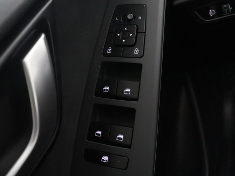 Kia Niro EV ComfortLine 64.8 kWh | SOH 96,4% | Adaptive cruise | Lane assist | Camera | Park assist | Carplay | Full LED