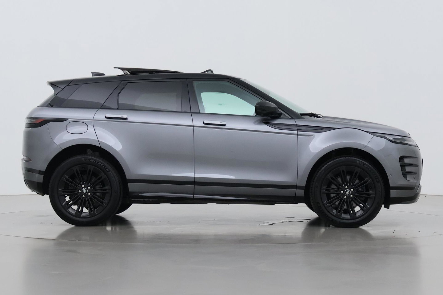 Land Rover Range Rover Evoque P270e PHEV Dynamic SE | Panoramadak | Meridian | Black Pack | 360° Camera | ACC | 20 Inch