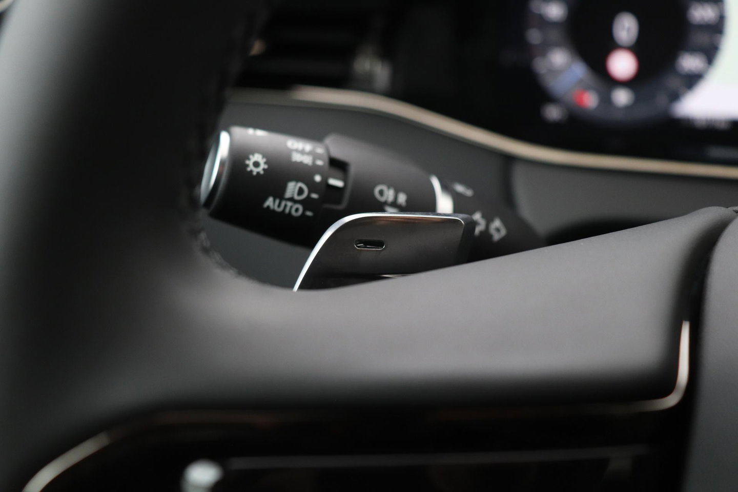 Land Rover Range Rover Evoque P270e PHEV Dynamic SE | Panoramadak | Meridian | Black Pack | 360° Camera | ACC | 20 Inch