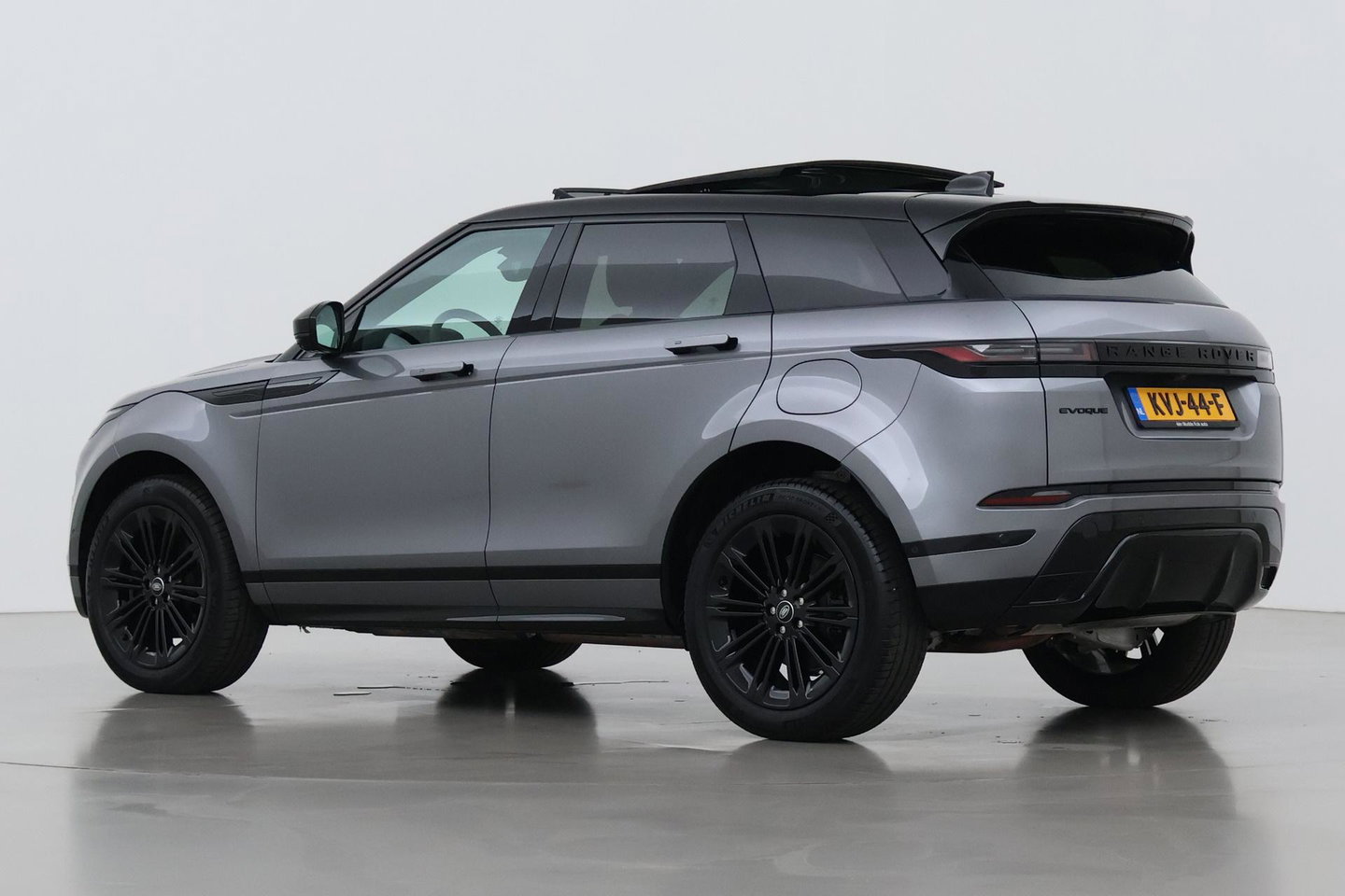 Land Rover Range Rover Evoque P270e PHEV Dynamic SE | Panoramadak | Meridian | Black Pack | 360° Camera | ACC | 20 Inch