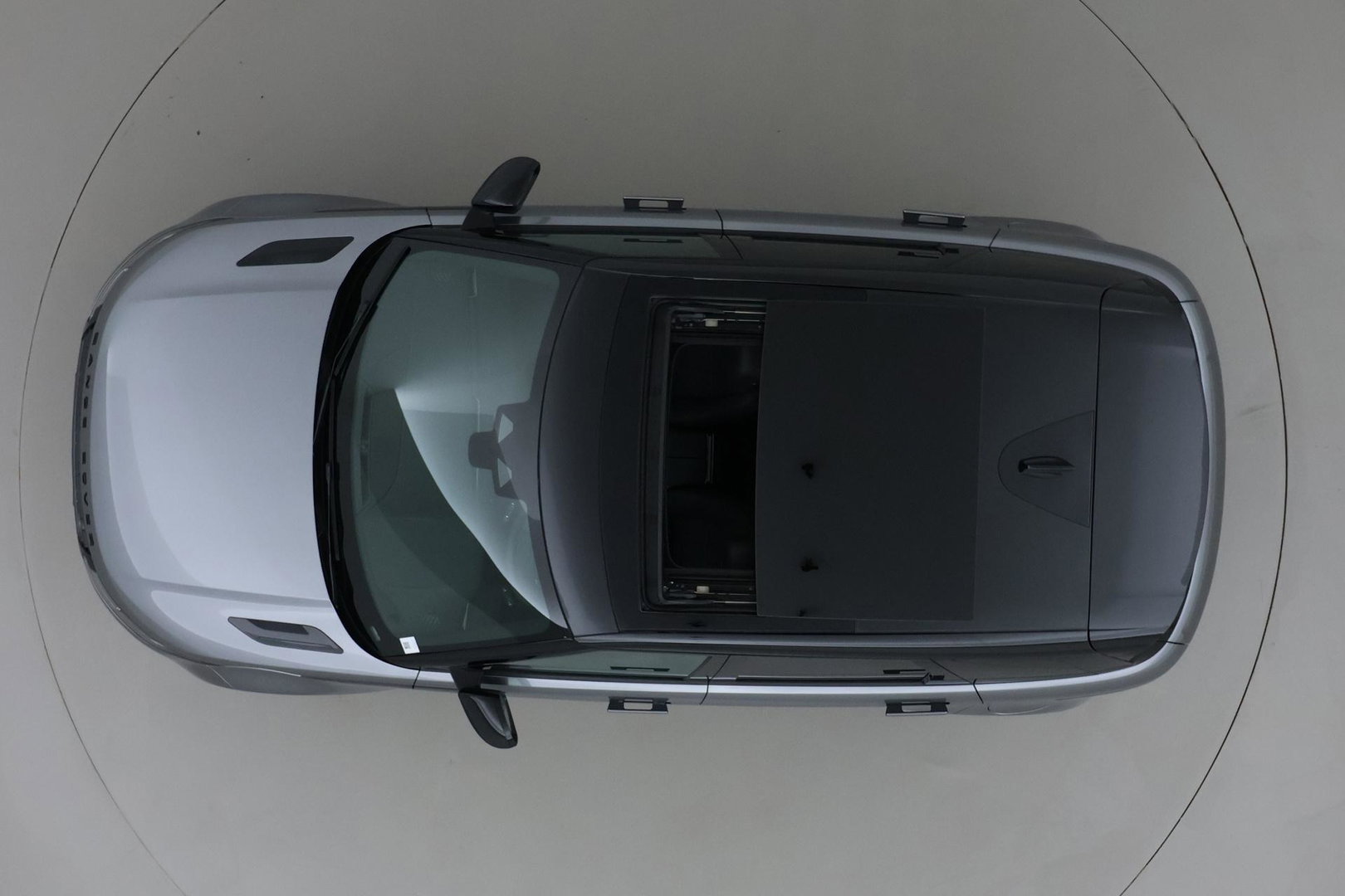 Land Rover Range Rover Evoque P270e PHEV Dynamic SE | Panoramadak | Meridian | Black Pack | 360° Camera | ACC | 20 Inch