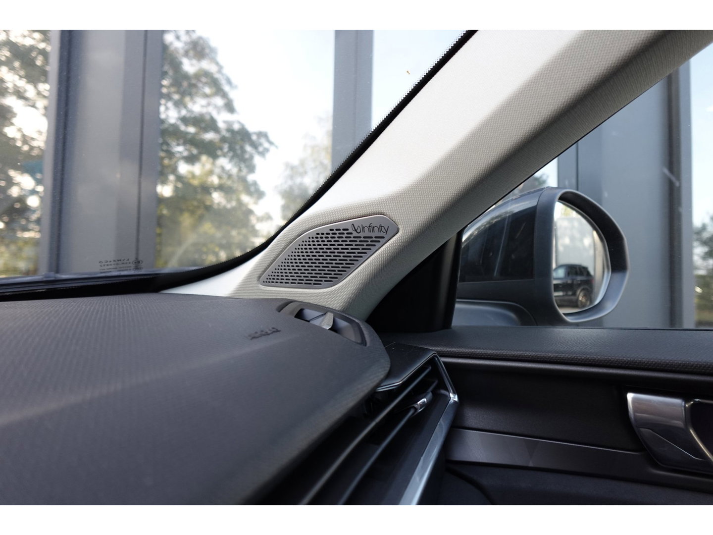 Lynk & Co 01 1.5 PANO KEYLESS INFINITY CAM