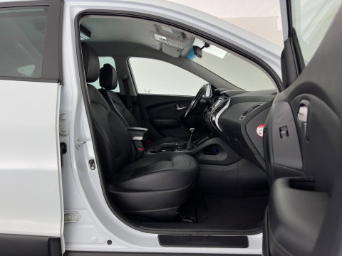 Hyundai ix35 1.7 CRDi Business Edition *LEATHER | HEATED-COMFORTSEATS | CAMERA | NAVI-FULLMAP | PRIVACY-GLASS | ECC | CRUISE | 17''ALU*