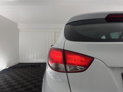 Hyundai ix35 1.7 CRDi Business Edition *LEATHER | HEATED-COMFORTSEATS | CAMERA | NAVI-FULLMAP | PRIVACY-GLASS | ECC | CRUISE | 17''ALU*
