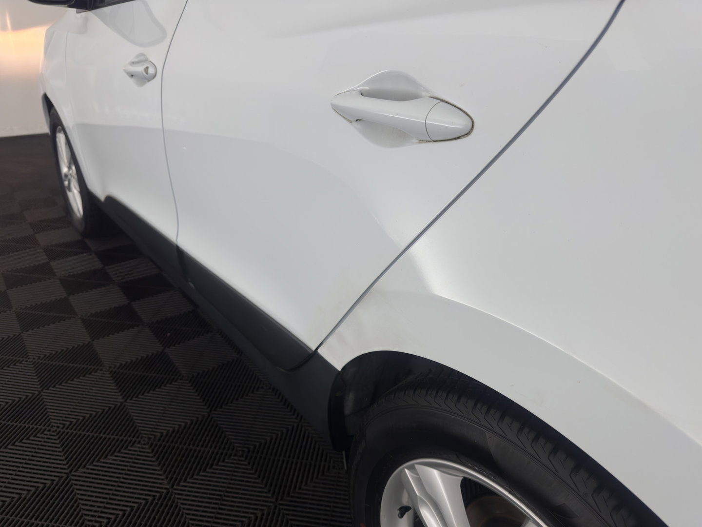 Hyundai ix35 1.7 CRDi Business Edition *LEATHER | HEATED-COMFORTSEATS | CAMERA | NAVI-FULLMAP | PRIVACY-GLASS | ECC | CRUISE | 17''ALU*