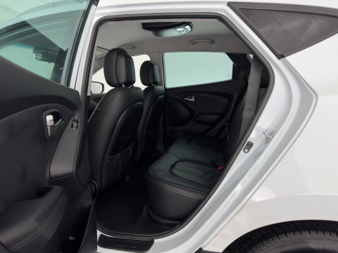 Hyundai ix35 1.7 CRDi Business Edition *LEATHER | HEATED-COMFORTSEATS | CAMERA | NAVI-FULLMAP | PRIVACY-GLASS | ECC | CRUISE | 17''ALU*