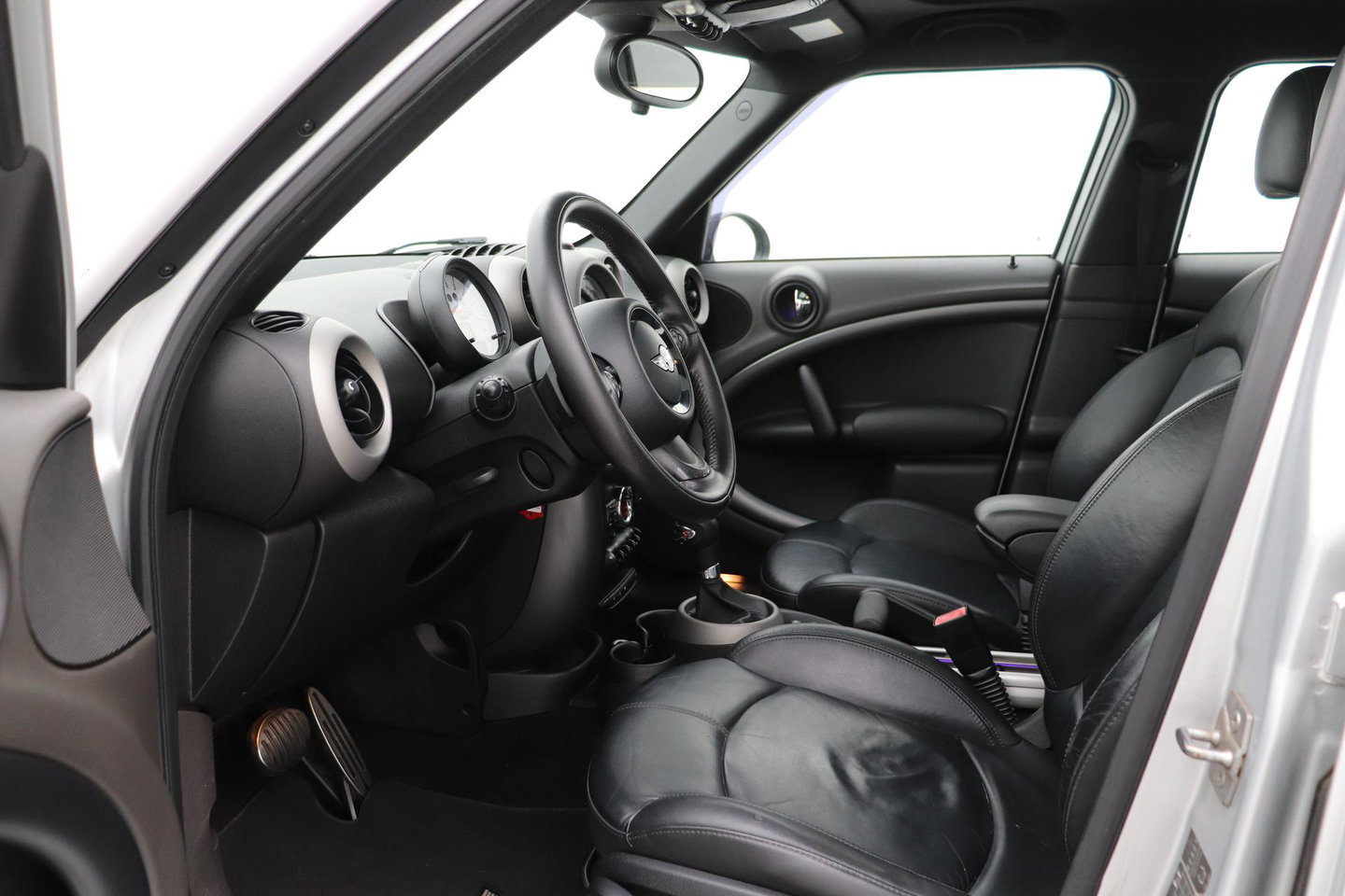 MINI Countryman 1.6 Cooper S | Panoramadak | Leder | Stoelverwarming | Cruise Control | Navigatie | Automaat | Sportstoelen | PDC
