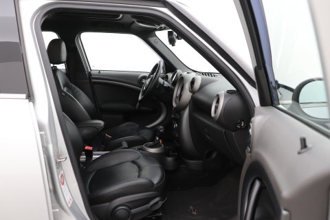 MINI Countryman 1.6 Cooper S | Panoramadak | Leder | Stoelverwarming | Cruise Control | Navigatie | Automaat | Sportstoelen | PDC