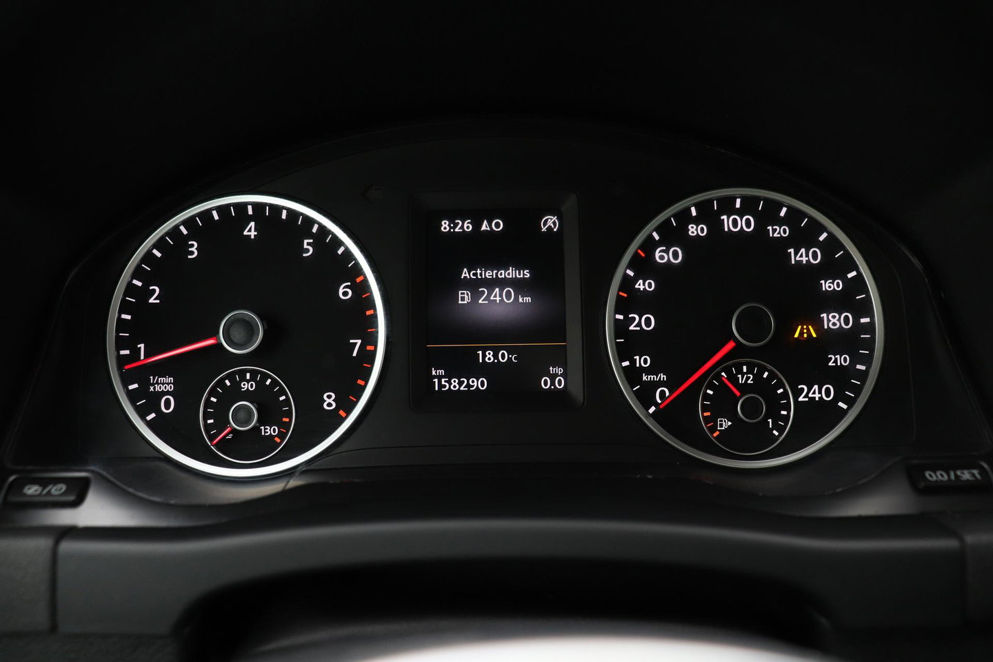 Volkswagen Tiguan 1.4 TSI R-Line Edition | Panoramadak | Stoelverwarming | R-Line | 19 Inch | Xenon | Park Assist | Navigatie | Getint Glas