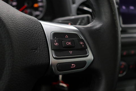 Volkswagen Tiguan 1.4 TSI R-Line Edition | Panoramadak | Stoelverwarming | R-Line | 19 Inch | Xenon | Park Assist | Navigatie | Getint Glas