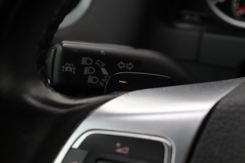 Volkswagen Tiguan 1.4 TSI R-Line Edition | Panoramadak | Stoelverwarming | R-Line | 19 Inch | Xenon | Park Assist | Navigatie | Getint Glas