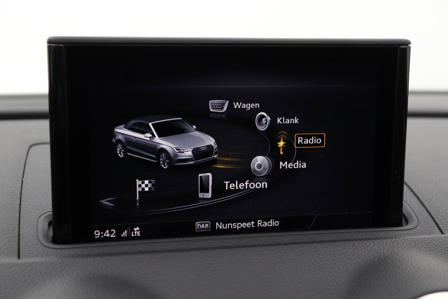 Audi A3 Cabriolet 2.0 TFSI S3 Quattro Pro Line Plus | Leder/Alcantara | Matrix LED | Stoel + Nekverwarming | Cruise Control | Keyless | Navigatie | 19 Inch