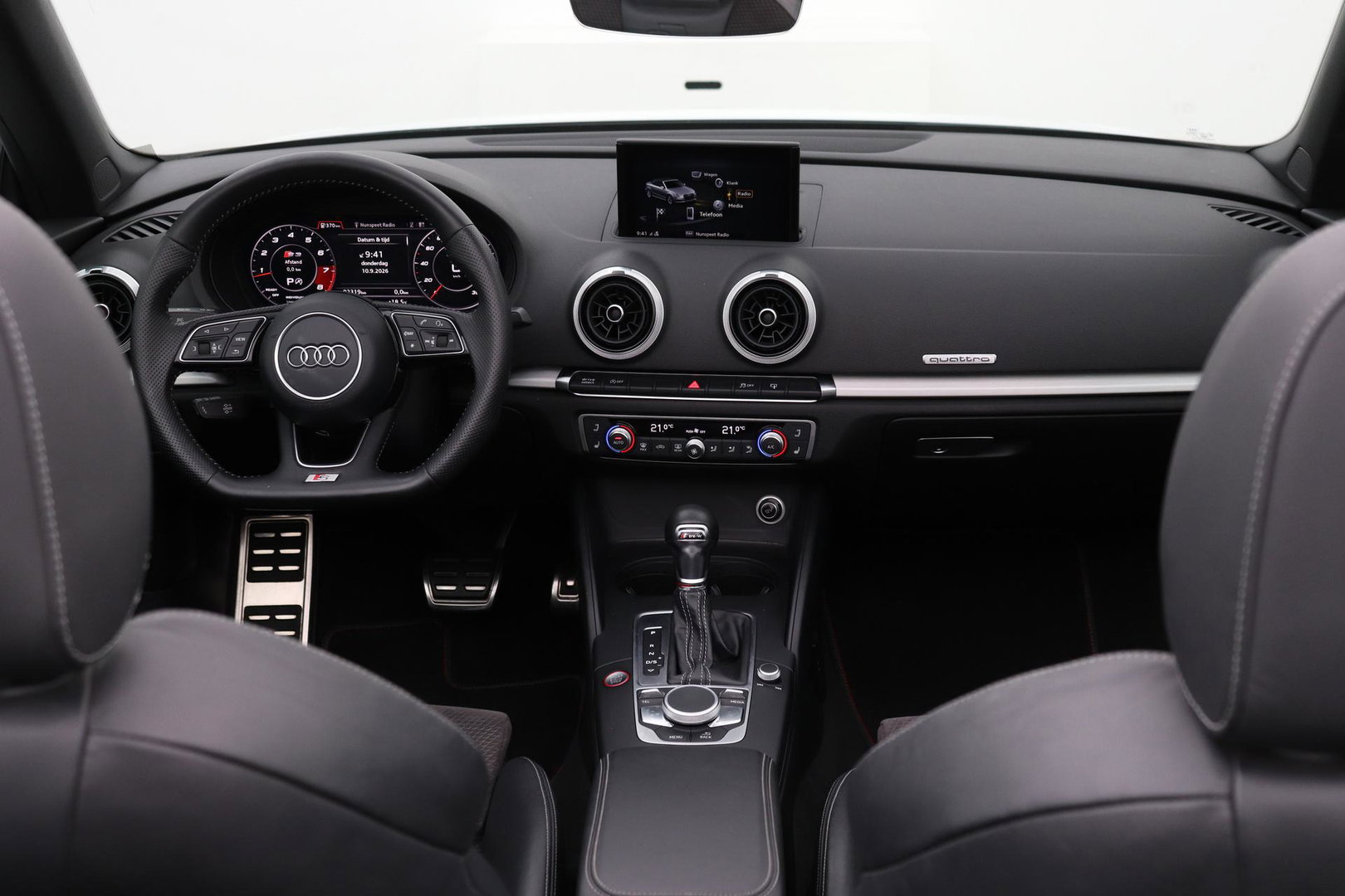 Audi A3 Cabriolet 2.0 TFSI S3 Quattro Pro Line Plus | Leder/Alcantara | Matrix LED | Stoel + Nekverwarming | Cruise Control | Keyless | Navigatie | 19 Inch