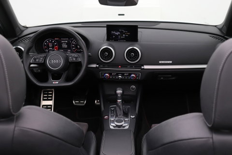 Audi A3 Cabriolet 2.0 TFSI S3 Quattro Pro Line Plus | Leder/Alcantara | Matrix LED | Stoel + Nekverwarming | Cruise Control | Keyless | Navigatie | 19 Inch