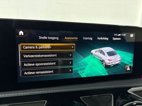 Mercedes-Benz CLA-Klasse 180 Prem+ Edition, Sfeer, Cam, AppleCP