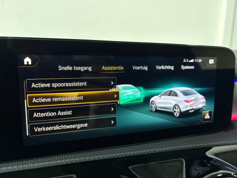 Mercedes-Benz CLA-Klasse 180 Prem+ Edition, Sfeer, Cam, AppleCP
