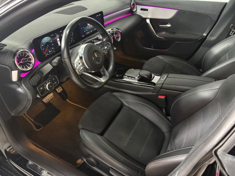 Mercedes-Benz CLA-Klasse 180 Prem+ Edition, Sfeer, Cam, AppleCP