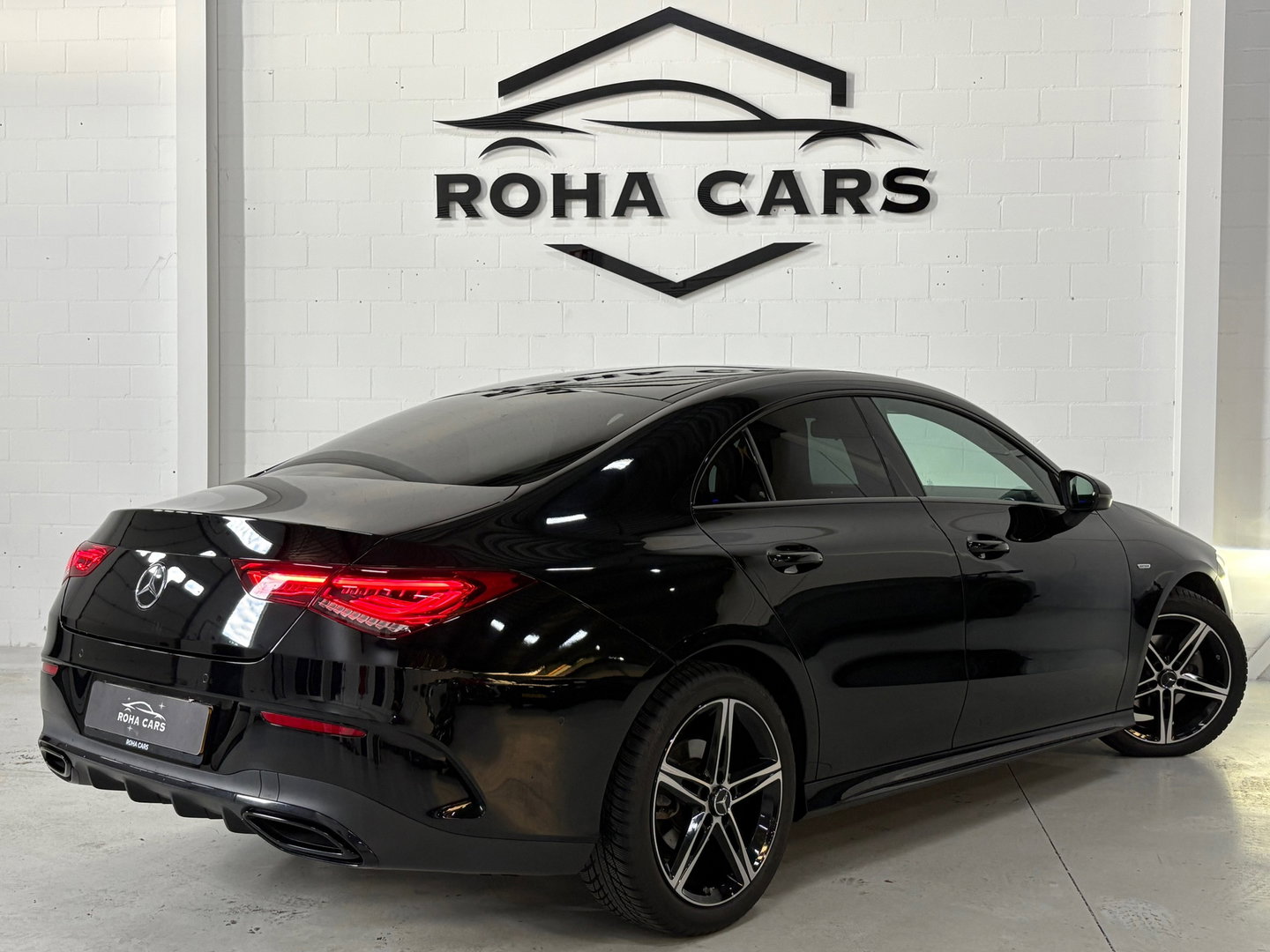 Mercedes-Benz CLA-Klasse 180 Prem+ Edition, Sfeer, Cam, AppleCP