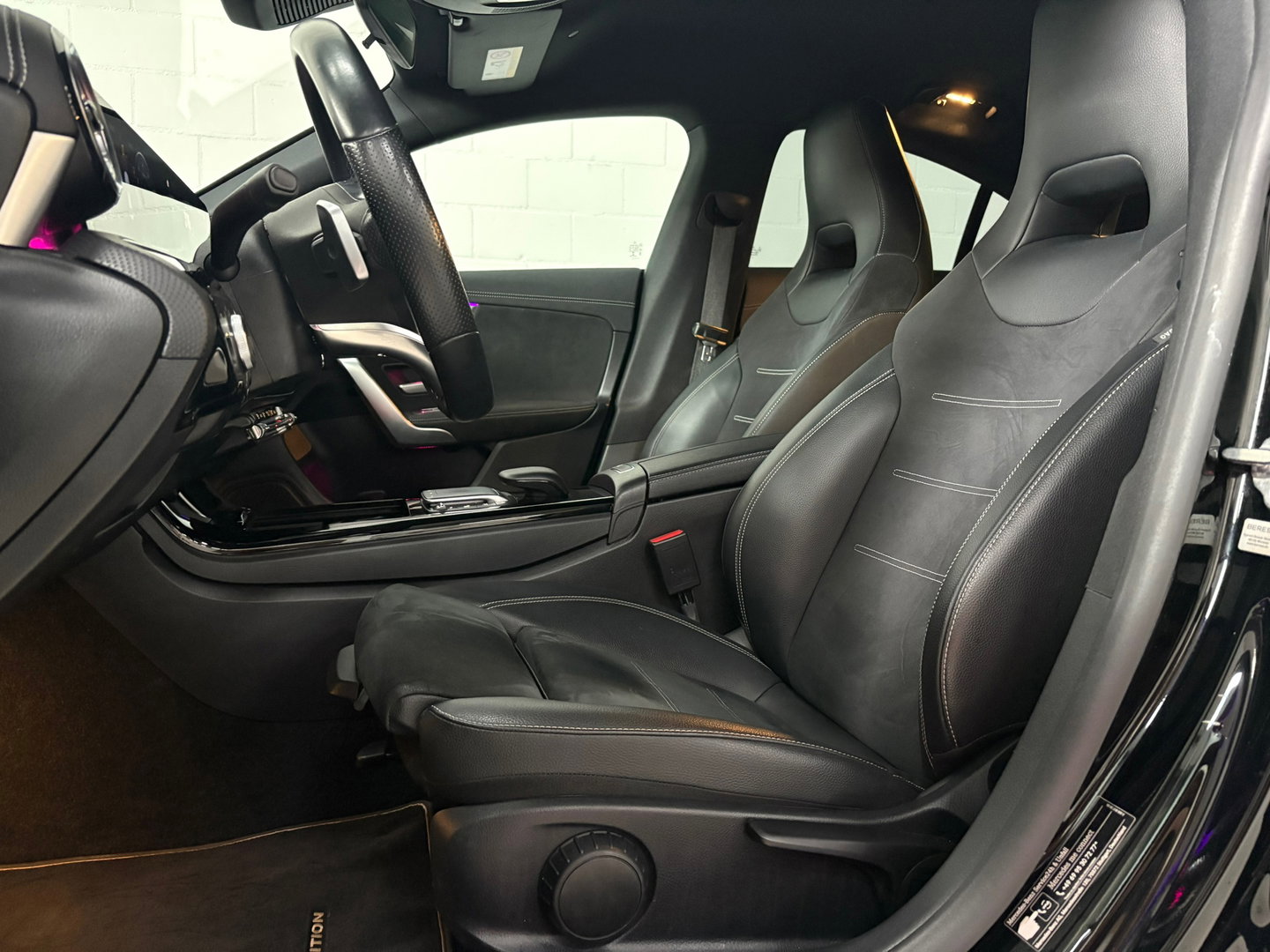 Mercedes-Benz CLA-Klasse 180 Prem+ Edition, Sfeer, Cam, AppleCP