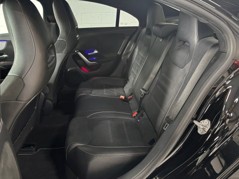 Mercedes-Benz CLA-Klasse 180 Prem+ Edition, Sfeer, Cam, AppleCP