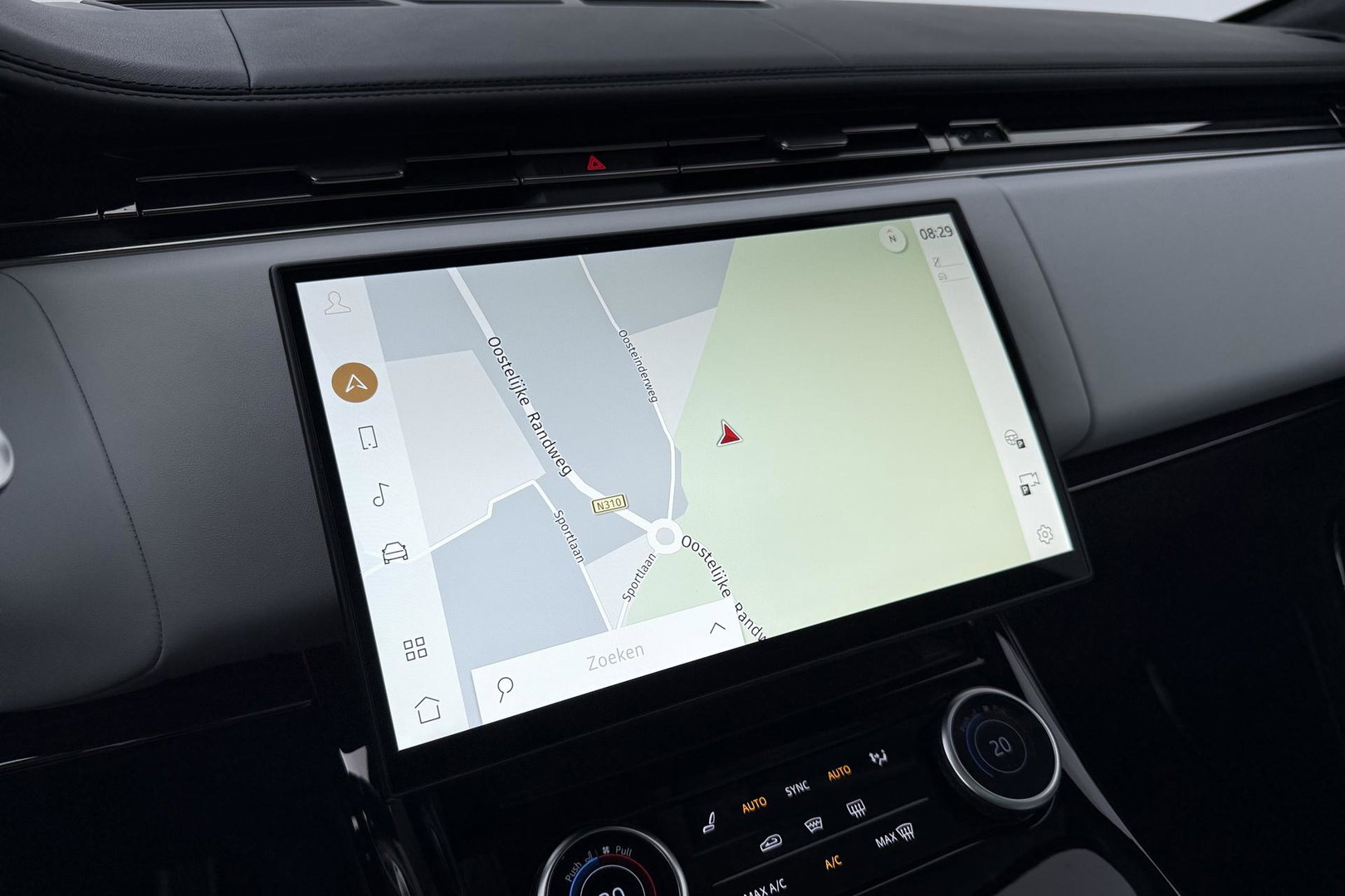 Land Rover Range Rover Sport 3.0 P510e First Edition | Luchtvering | Panoramadak | Achterasbesturing | Koelbox | 360° Camera | Massage + Ventilatiestoelen | 23 Inch
