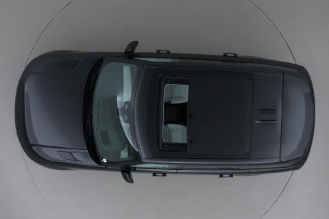 Land Rover Range Rover Sport 3.0 P510e First Edition | Luchtvering | Panoramadak | Achterasbesturing | Koelbox | 360° Camera | Massage + Ventilatiestoelen | 23 Inch