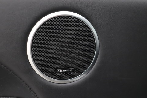 Land Rover Range Rover Sport 3.0 P400 MHEV HST | 3.0 BENZINE | Luchtvering | Panoramadak | Trekhaak | Stoelventilatie | Carbon Pack | BLIS | 22 Inch