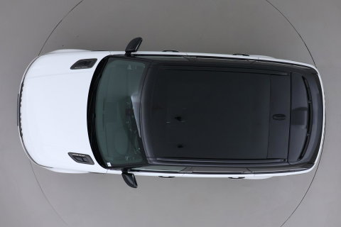 Land Rover Range Rover Sport 3.0 P400 MHEV HST | 3.0 BENZINE | Luchtvering | Panoramadak | Trekhaak | Stoelventilatie | Carbon Pack | BLIS | 22 Inch