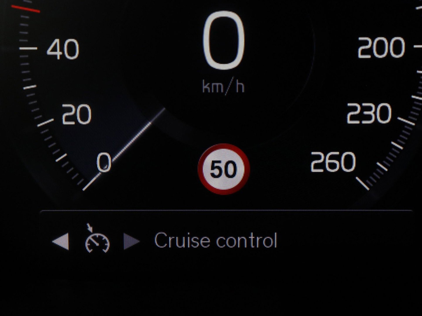 Volvo XC40 2.0 B3 Business Edition | SOH 90,7% | Panoramadak | Leder | Cruise control | Harman/Kardon | Stuur/stoel verwarming | Climate control | Carplay | Camera | Park assist | PHEV