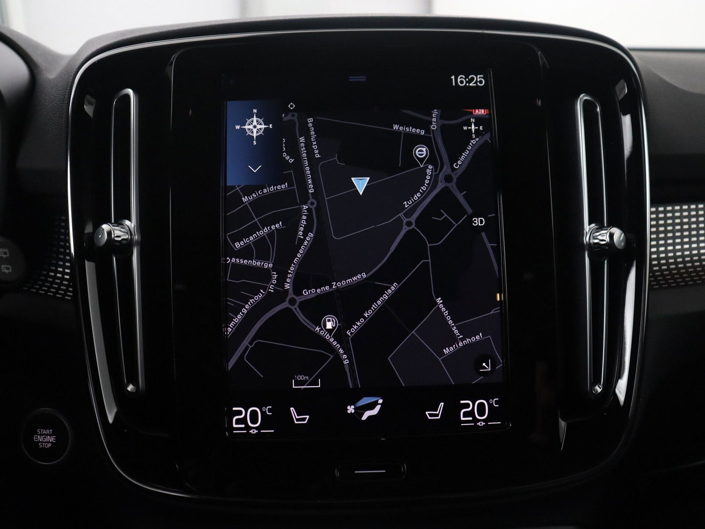 Volvo XC40 2.0 B3 Business Edition | SOH 90,7% | Panoramadak | Leder | Cruise control | Harman/Kardon | Stuur/stoel verwarming | Climate control | Carplay | Camera | Park assist | PHEV