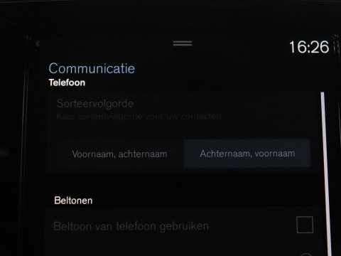 Volvo XC40 2.0 B3 Business Edition | SOH 90,7% | Panoramadak | Leder | Cruise control | Harman/Kardon | Stuur/stoel verwarming | Climate control | Carplay | Camera | Park assist | PHEV