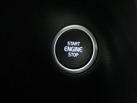 Volvo XC40 2.0 B3 Business Edition | SOH 90,7% | Panoramadak | Leder | Cruise control | Harman/Kardon | Stuur/stoel verwarming | Climate control | Carplay | Camera | Park assist | PHEV