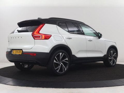 Volvo XC40 2.0 B3 Business Edition | SOH 90,7% | Panoramadak | Leder | Cruise control | Harman/Kardon | Stuur/stoel verwarming | Climate control | Carplay | Camera | Park assist | PHEV