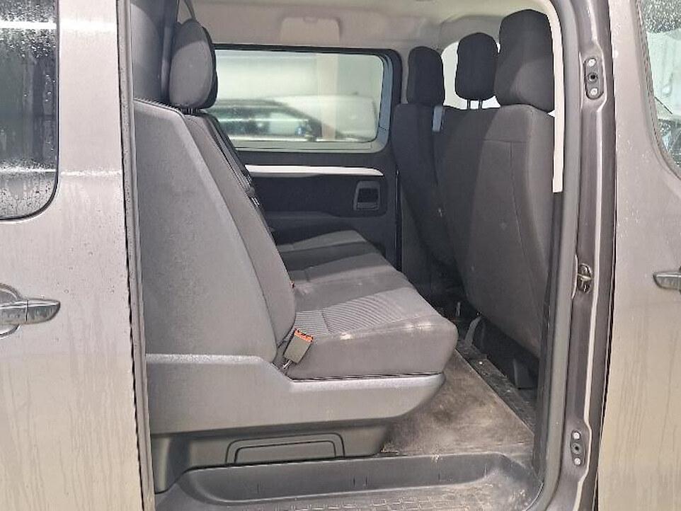 Peugeot Expert 2.0 BlueHDI 145 AUTOMAAT DUBBEL CABINE DC