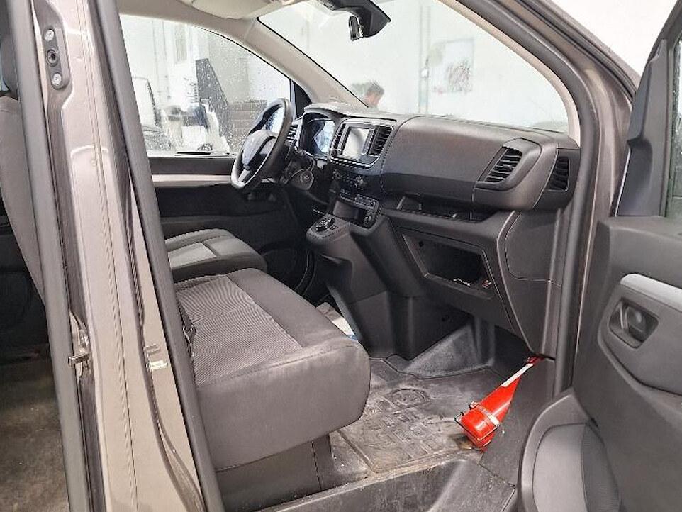 Peugeot Expert 2.0 BlueHDI 145 AUTOMAAT DUBBEL CABINE DC