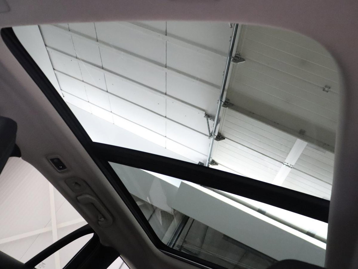 Volvo V60 2.0 B3 Momentum Business