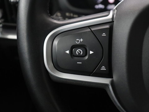 Volvo V60 2.0 B3 Momentum Business