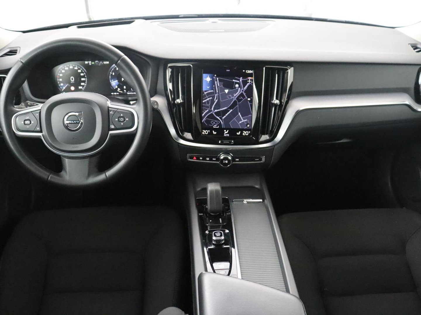 Volvo V60 2.0 B3 Momentum Business