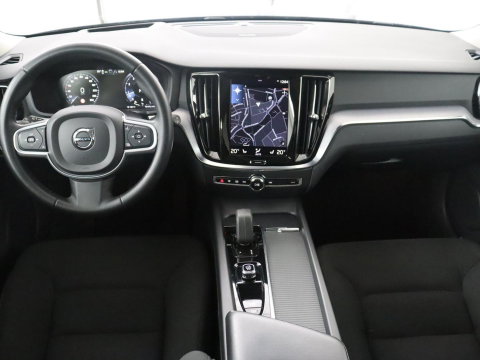 Volvo V60 2.0 B3 Momentum Business