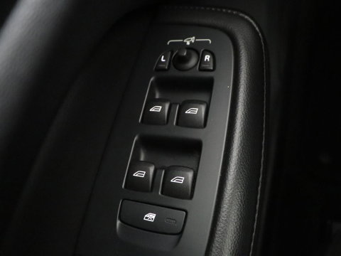 Volvo V60 2.0 B3 Momentum Business