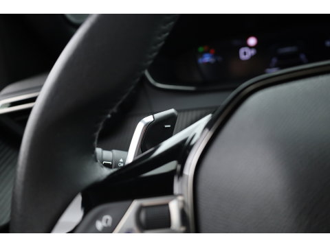 Peugeot 2008 1.2 PureTech 130 Allure | Rijklaar!! | Adapt. Cruise | Dodehoek | 360cam | Stoelverw. | Keyless | Apple Carplay