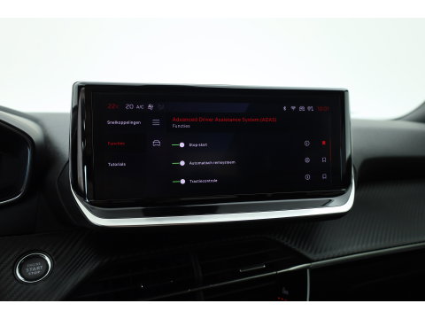 Peugeot 2008 1.2 PureTech 130 Allure | Rijklaar!! | Adapt. Cruise | Dodehoek | 360cam | Stoelverw. | Keyless | Apple Carplay