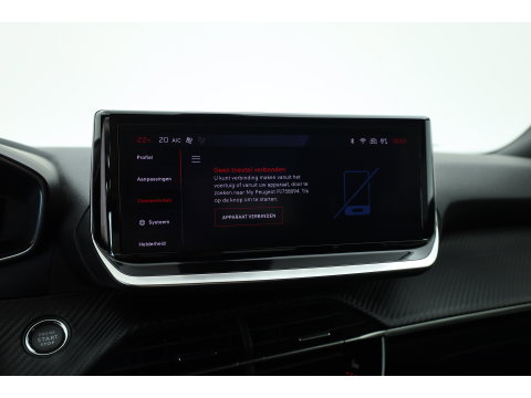 Peugeot 2008 1.2 PureTech 130 Allure | Rijklaar!! | Adapt. Cruise | Dodehoek | 360cam | Stoelverw. | Keyless | Apple Carplay